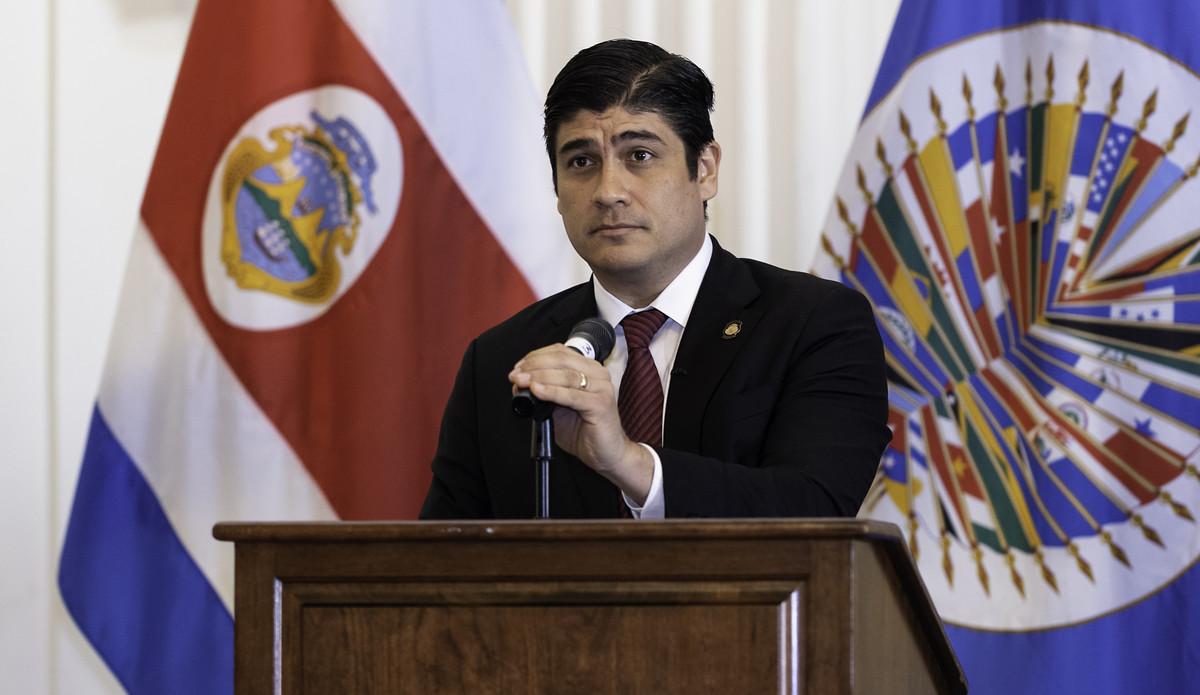 100 Tage Regierung Carlos Alvarado Quesada in Costa Rica Oficina