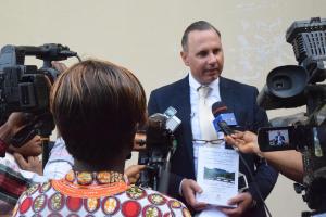 Press photo - official book launch of KAS publication "Environmental Law and Policy in Cameroon _ Towards making Africa the tree of life" Prof. Dr. Oliver Ruppel, Director of KAS Programme on Climate Policy and Energy Security for Sub-Saharan Africa