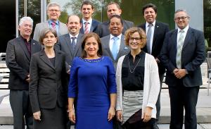 Gruppenbild vom Studien- und Dialogprogramm für Politiker aus Zentralamerika