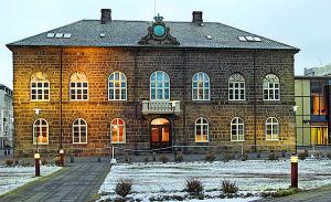 Parlamentsgebäude in Reykjavík, Island | Foto: Wikipedia