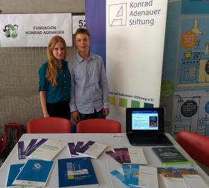 Stand der Konrad-Adenauer-Stiftung auf der Bildungsmesse (Fabienne Zühlke, Jörn-Jakob Luhn)