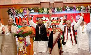 Narendra Modi von der Bharatiya Janata Partei (BJP) feiert seinen Wahlsieg. | Foto: Narenda Modi/Vibhijain/wikipedia