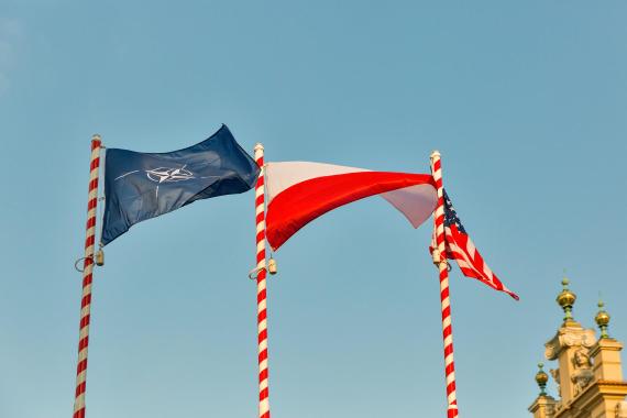 Flaggen der Nato, Polens und der USA